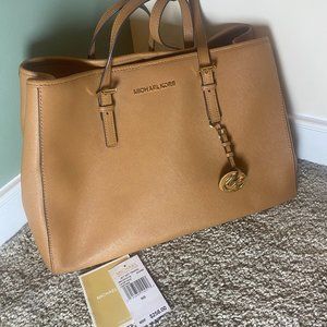 Michael Kors Jet Set Travel Tote in Acorn
